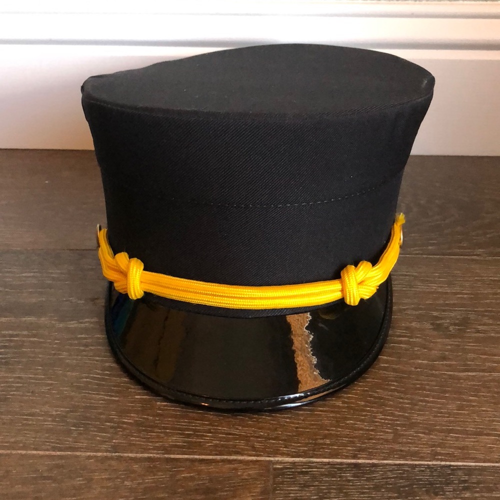 Men’s train conductor cap size 7 1/2 EUC.